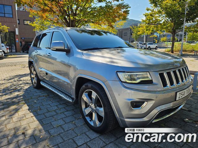 Jeep Cherokee 3.0 Diesel Overland WK2 — пробег 233 080 км — фото 3 из 5