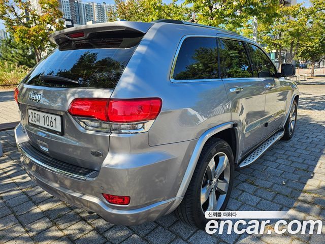 Jeep Cherokee 3.0 Diesel Overland WK2 — пробег 233 080 км — фото 5 из 5