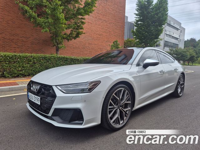 Audi A7 55 TFSI Quattro Premium — пробег 6 850 км — фото 1 из 5