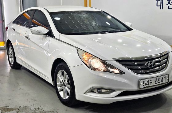 Hyundai Sonata LPi Top — пробег 230 665 км — фото 3 из 5
