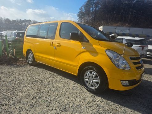 Hyundai Starex 12-Seater Wagon Smart — пробег 127 644 км — фото 2 из 5