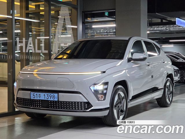 Hyundai Kona Standard Premium — пробег 7 091 км — фото 1 из 5