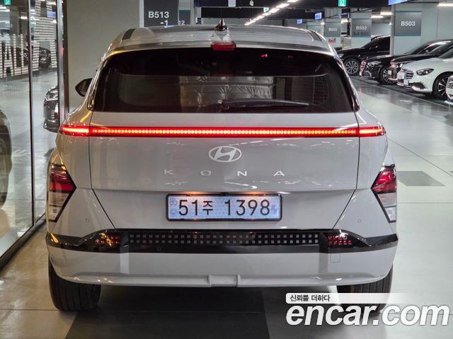 Hyundai Kona Standard Premium — пробег 7 091 км — фото 3 из 5
