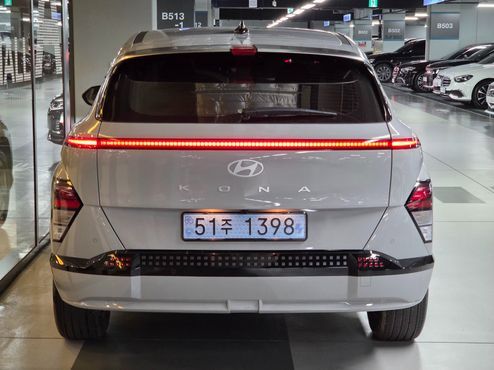 Hyundai Kona Standard Premium — пробег 7 091 км — фото 3 из 5