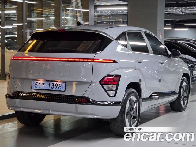 Hyundai Kona Standard Premium — пробег 7 091 км — фото 4 из 5