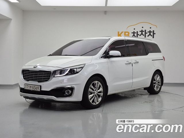 Kia Carnival 7-seater Limousine VIP — пробег 142 391 км — фото 1 из 5