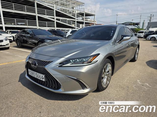 Lexus ES Executive — пробег 67 492 км — фото 3 из 5