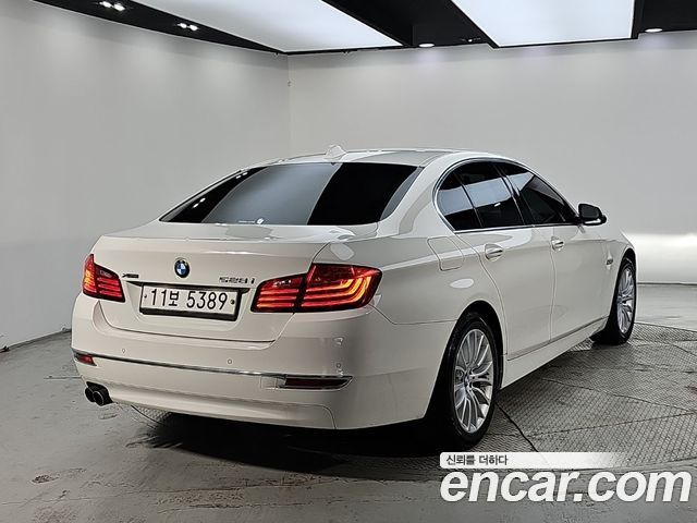 BMW 5-Series 528i xDrive Luxury — пробег 194 000 км — фото 4 из 5