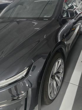 Tesla Model Y Long Range AWD — пробег 17 000 км — фото 1 из 5