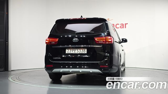 Kia Carnival из Кореи Encar