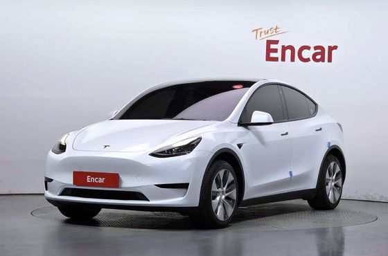 Tesla Model Y RWD — пробег 77 380 км — фото 1 из 5