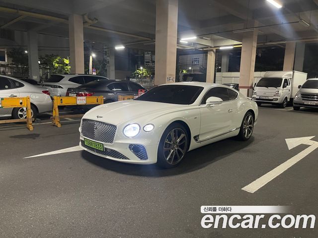 Bentley Continental 4.0 GT — пробег 27 500 км — фото 1 из 5