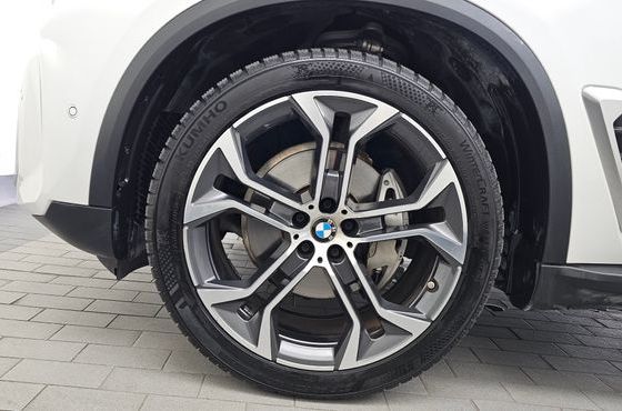 BMW X5 xDrive 40i xLine — пробег 24 265 км — фото 5 из 5
