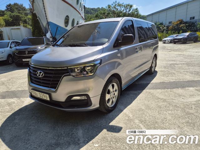 Hyundai Starex Wagon 12-Seater Smart — пробег 174 620 км — фото 1 из 5