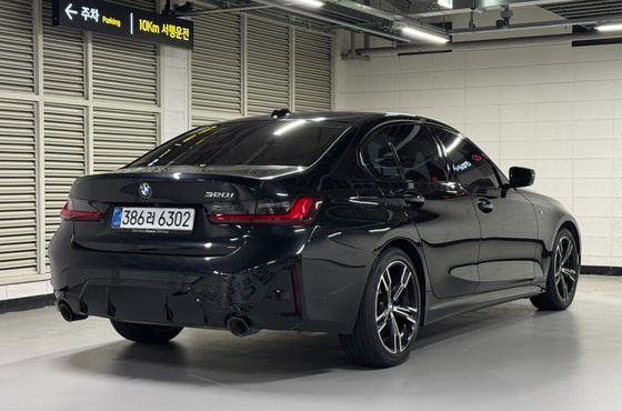 BMW 3-Series 320i M Sport — пробег 9 270 км — фото 4 из 5