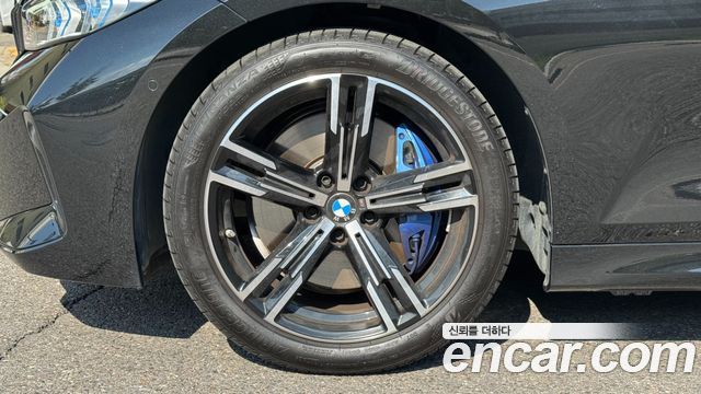 BMW 3-Series 320i M Sport — пробег 9 270 км — фото 5 из 5