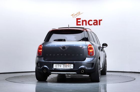 Mini Countryman ALL4 Park Lane 1st — пробег 145 352 км — фото 4 из 5