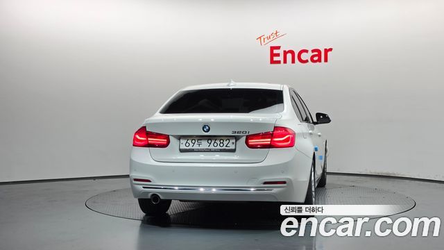 BMW 3-Series из Кореи Encar