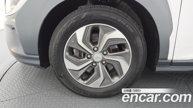 Hyundai Kona Modern — пробег 154 755 км — фото 5 из 5