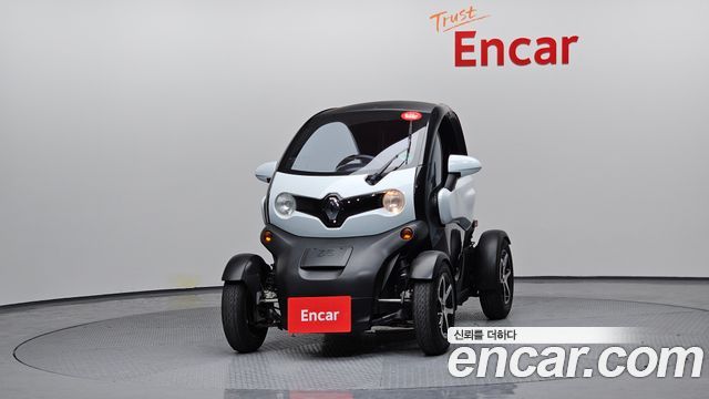 Renault (Samsung) Twizy Intens(2-seater) — пробег 24 062 км — фото 3 из 5