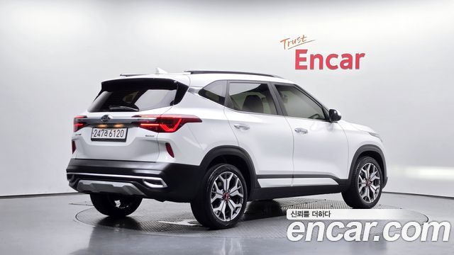 Kia Seltos из Кореи Encar
