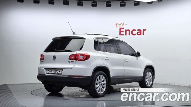 Volkswagen Tiguan 2.0 TDI 5N — пробег 77 054 км — фото 2 из 5