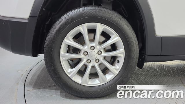 Jeep Cherokee 2.4 Longitude High AWD — пробег 75 067 км — фото 5 из 5