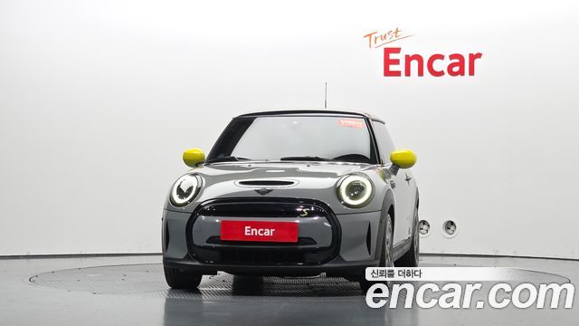 Mini Cooper SE Electric 3rd — пробег 11 040 км — фото 3 из 5