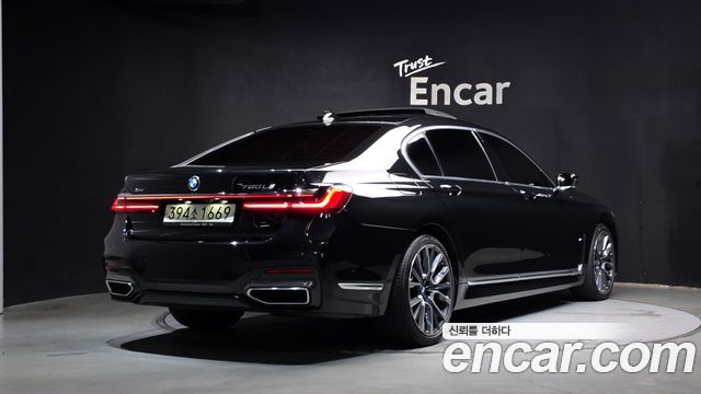 BMW 7-Series 730Ld xDrive M Sport — пробег 97 580 км — фото 2 из 5
