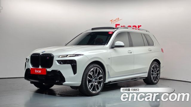 BMW X7 xDrive 40i M Sport 7STR — пробег 19 436 км — фото 1 из 5