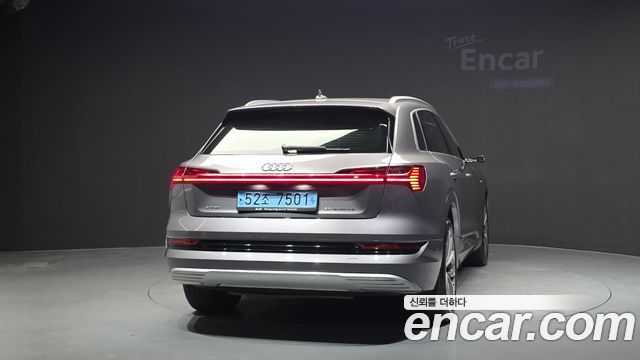 Audi e-tron из Кореи Encar