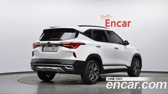 Kia Seltos из Кореи Encar