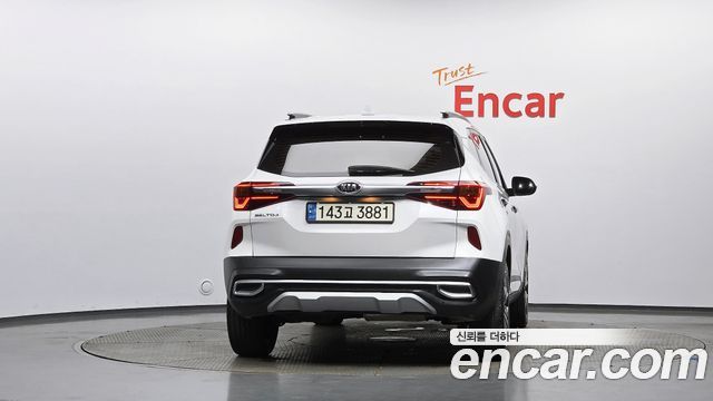 Kia Seltos из Кореи Encar