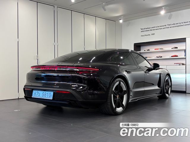 Porsche Taycan из Кореи Encar