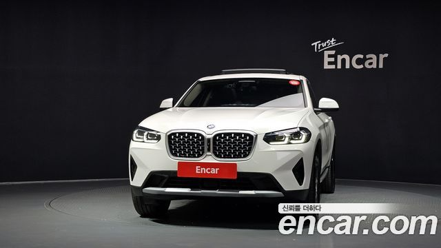 BMW X4 xDrive20i xLine — пробег 40 385 км — фото 3 из 5
