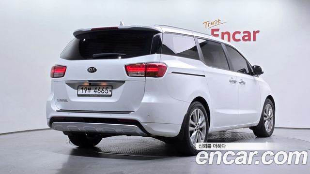 Kia Carnival из Кореи Encar