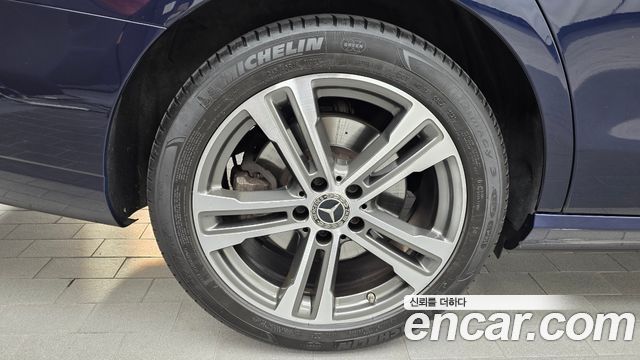 Mercedes-Benz E-Class E350 4MATIC Avantgarde — пробег 75 950 км — фото 5 из 5
