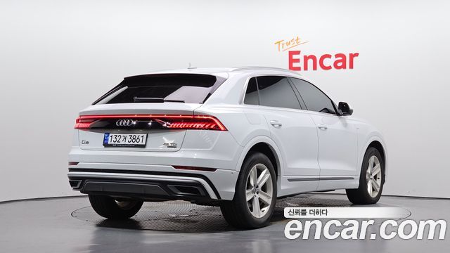 Audi Q8 45 TDI Quattro Premium — пробег 116 885 км — фото 2 из 5
