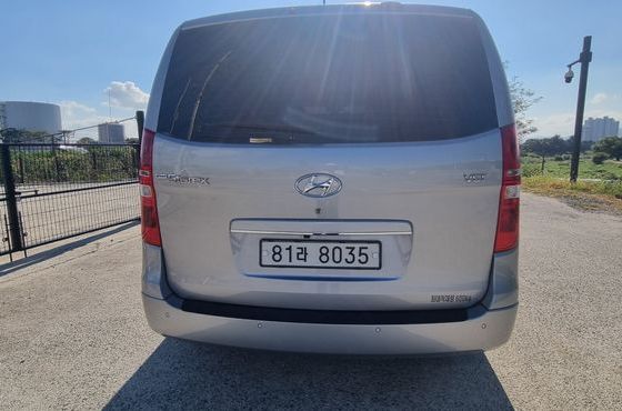 Hyundai Starex 5-Seater VAN Smart — пробег 253 000 км — фото 4 из 5