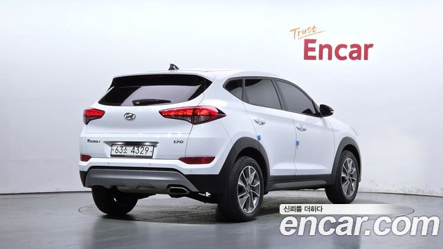 Hyundai Tucson Diesel 1.7 2WD Smart — пробег 117 826 км — фото 2 из 5