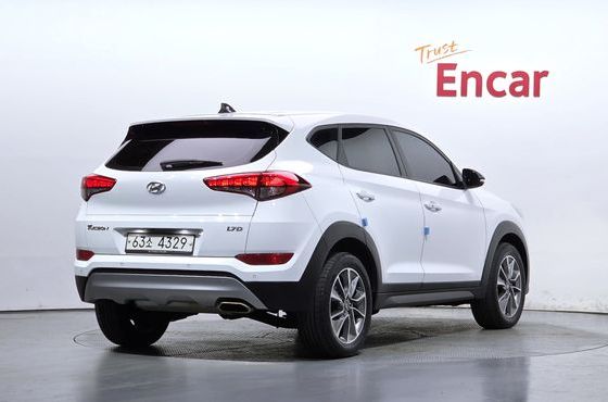 Hyundai Tucson Diesel 1.7 2WD Smart — пробег 117 826 км — фото 2 из 5