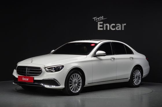 Mercedes-Benz E-Class E220d 4MATIC Exclusive — пробег 59 724 км — фото 1 из 5