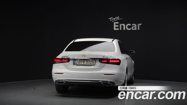 Mercedes-Benz E-Class из Кореи Encar