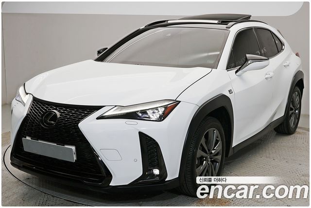 Lexus UX 2.0 F-Sport 2WD — пробег 55 719 км — фото 1 из 5
