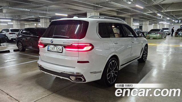 BMW X7 xDrive 40i M Sport 6STR — пробег 15 018 км — фото 2 из 5