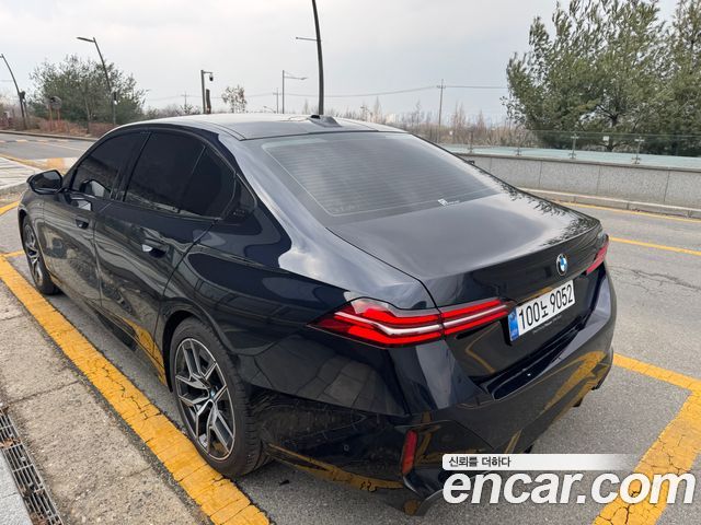 BMW 5-Series 523d M Sport — пробег 14 000 км — фото 2 из 5