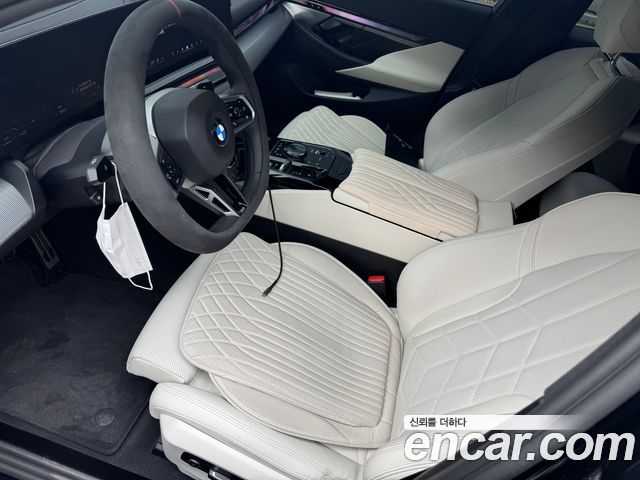 BMW 5-Series 523d M Sport — пробег 14 000 км — фото 5 из 5