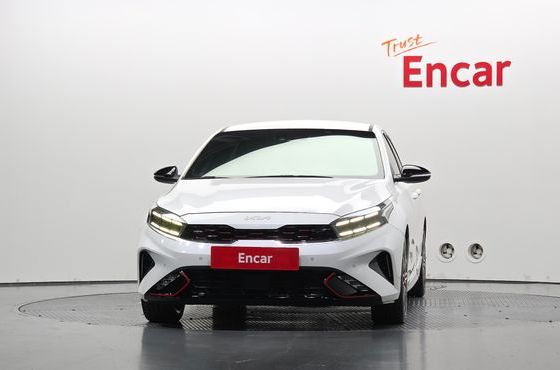 Kia K3 1.6 Turbo GT 5Door Signature — пробег 62 016 км — фото 3 из 5