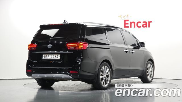 Kia Carnival из Кореи Encar