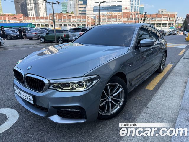 BMW 5-Series 520d xDrive M Sport Package — пробег 144 660 км — фото 1 из 5